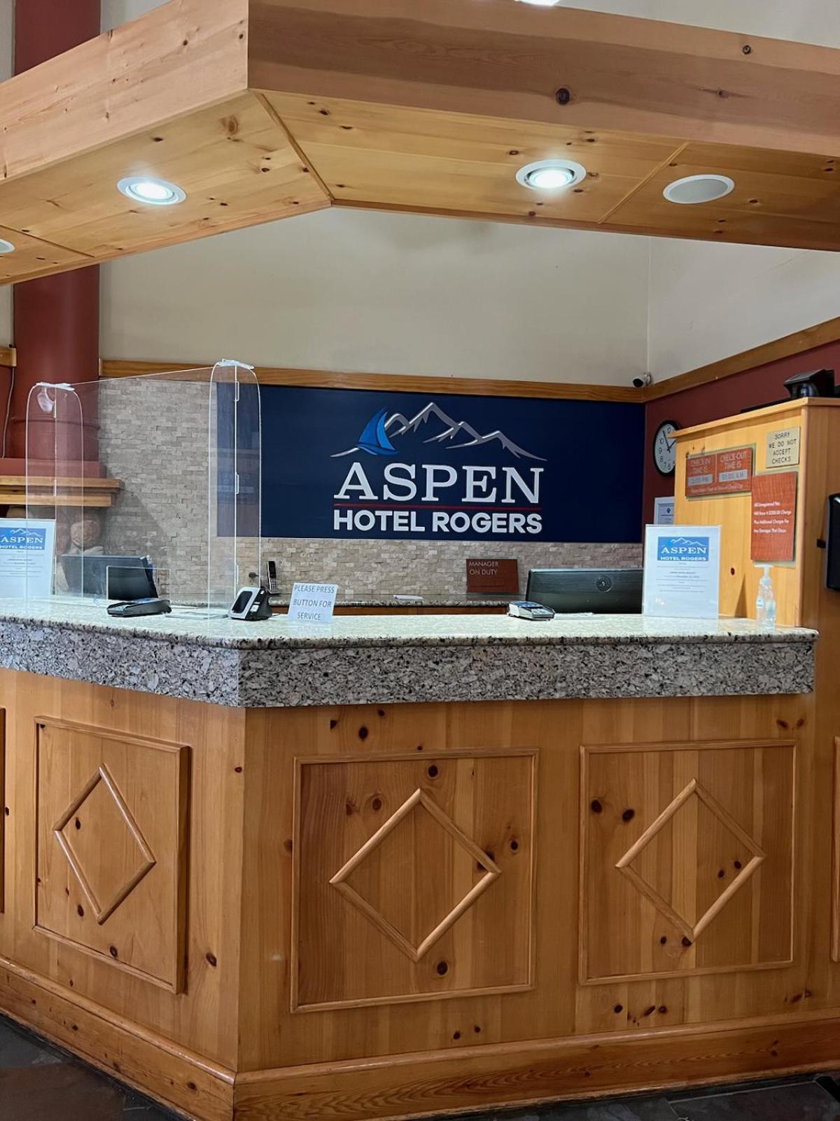 Aspen Hotel Rogers Formerly Americ Inn Buitenkant foto