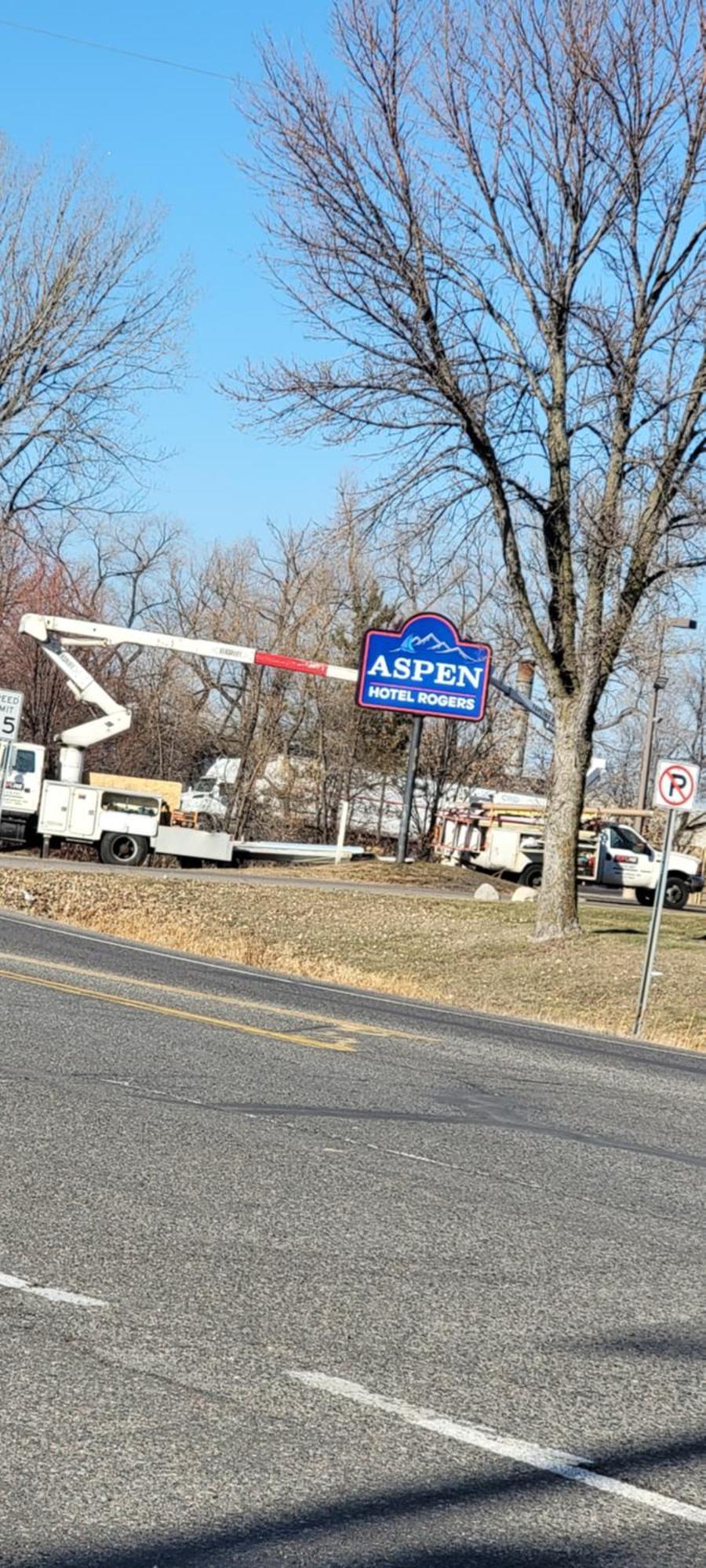Aspen Hotel Rogers Formerly Americ Inn Buitenkant foto